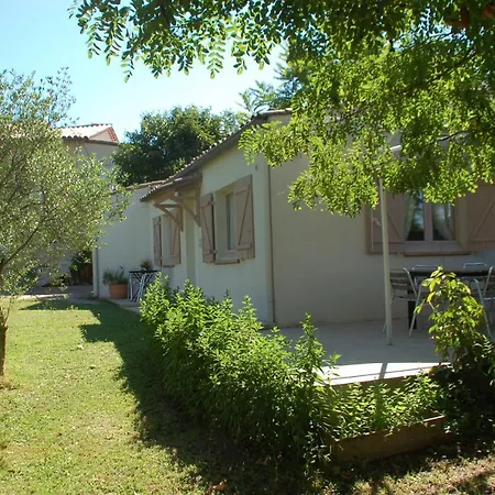 Πανσιόν La Maison D'offaly *